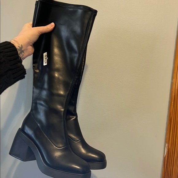 Wild Fable Women's Black Azzahya Tall Stretch Boots with Memory Foam Insole - Picture 2 of 2